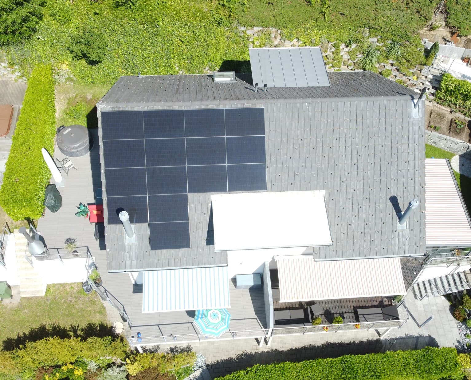 Installation photovoltaïque avec batterie à Oftringen, canton d’Argovie